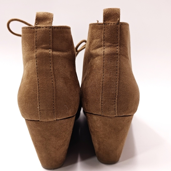 New Direction Women 9 Camden Medium Brown Faux Suede Wedge Lace Up Ankle Booties - Picture 9 of 9